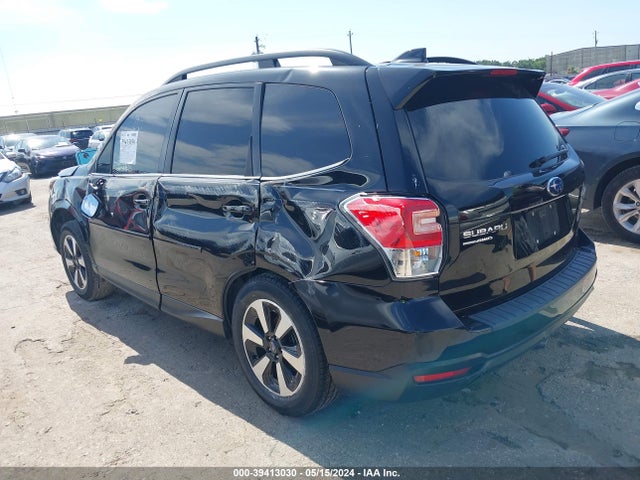 Subaru Forester 2.5i Limited 2017 JF2SJAJCXHH422909 Image 3
