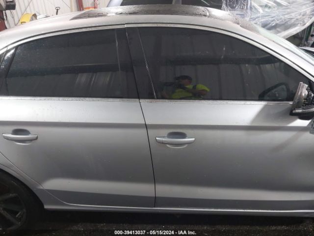 WAUE8HFF1G1040033 Audi A3 2.0t Premium