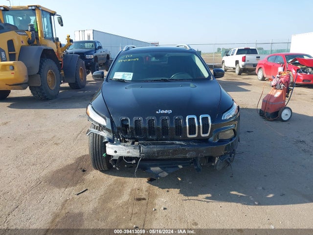 1C4PJMCB2HW511427 Jeep Cherokee Latitude 4x4