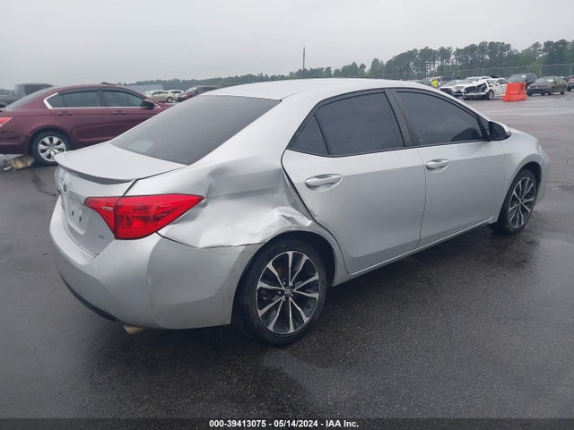 Toyota COROLLA SE 2017 5YFBURHE6HP647098 Image 4