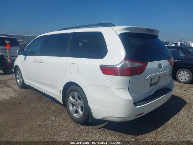 5TDKK3DC0FS561961 Toyota Sienna Le 8 Passenger