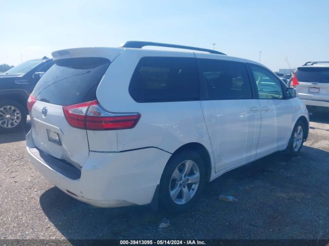 5TDKK3DC0FS561961 Toyota Sienna Le 8 Passenger