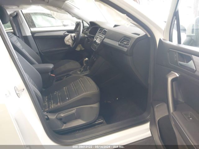 3VVRB7AX6RM015796 Volkswagen Tiguan 2.0t S
