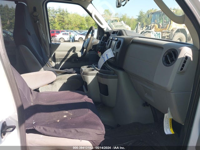 Ford E-350 Super Duty Xlt 2014 1FBSS3BL3EDA64811 Image 5