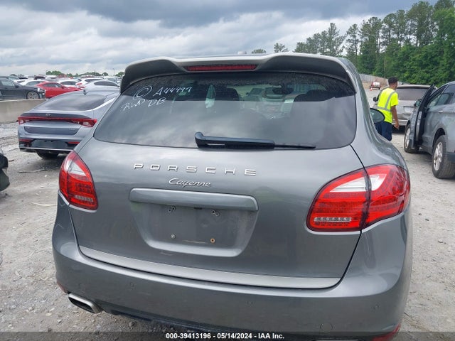 Porsche Cayenne Diesel Platinum Edition 2014 WP1AF2A25ELA44997 Image 16