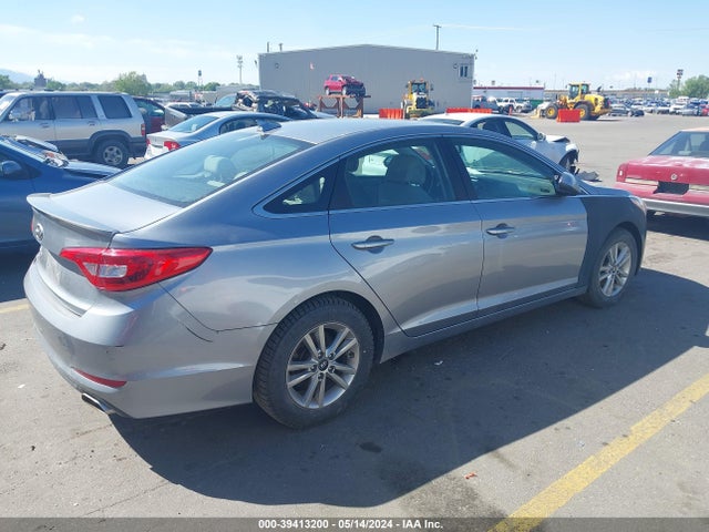 Hyundai SONATA SE 2016 5NPE24AF8GH345901 Image 4