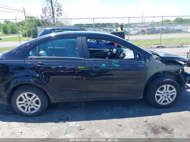 Chevrolet Sonic Ls Auto 2018 1G1JB5SH0J4113870 Image 13