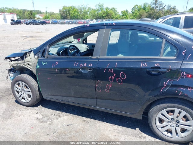 Chevrolet Sonic Ls Auto 2018 1G1JB5SH0J4113870 Image 14
