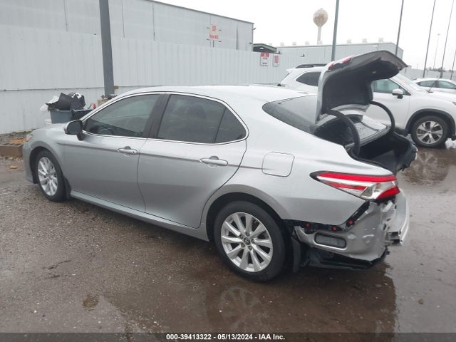 Toyota CAMRY LE 2018 4T1B11HK0JU080729 Image 14
