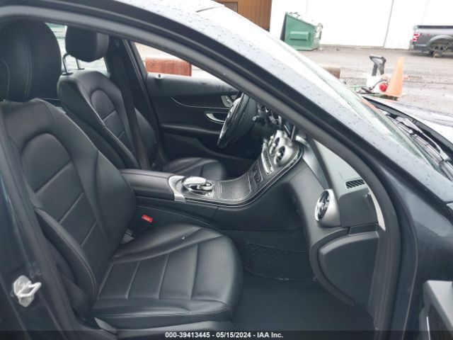 55SWF4KB6FU092996 Mercedes-Benz C 300 4matic/luxury 4matic/sport 4matic