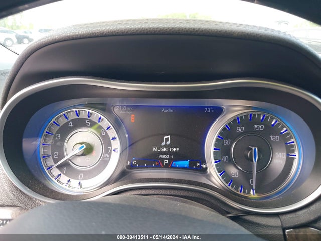 Chrysler 300 Limited 2018 2C3CCAEG3JH145907 Image 16