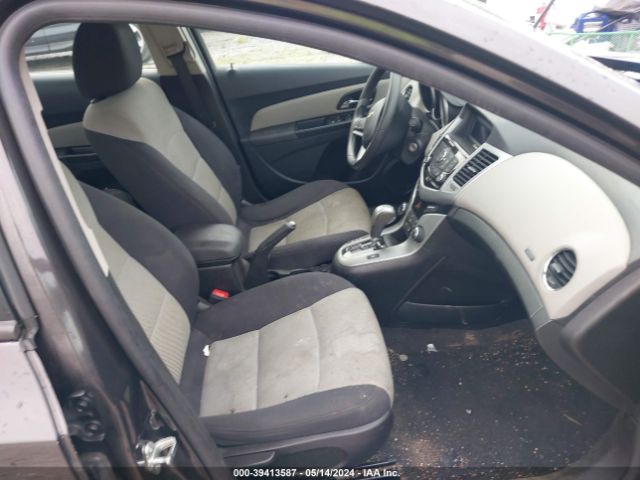 1G1PA5SH0E7170572 Chevrolet Cruze Ls Auto