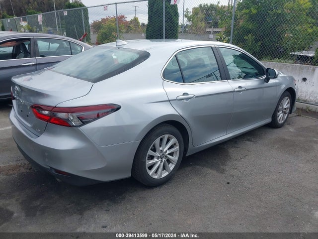Toyota CAMRY LE 2024 4T1C11AK6RU863077 Image 4