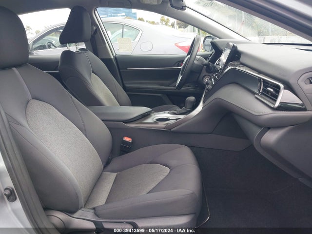 Toyota CAMRY LE 2024 4T1C11AK6RU863077 Image 5