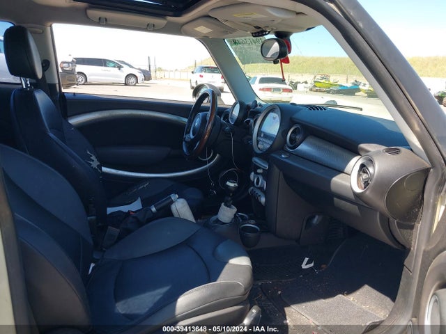 2007 MINI COOPER S WMWMF73577TT80718 Photo 4