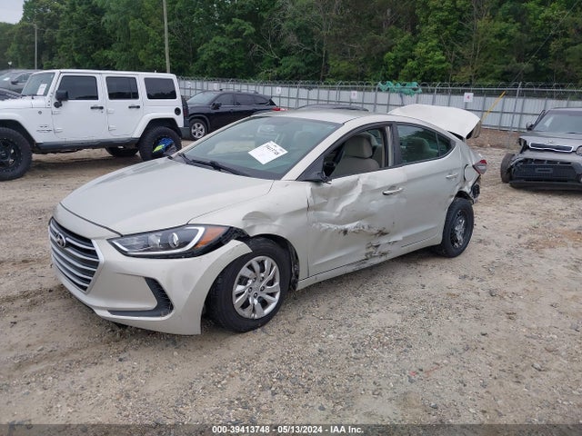 Hyundai ELANTRA SE 2017 KMHD74LF6HU100074 Image 2