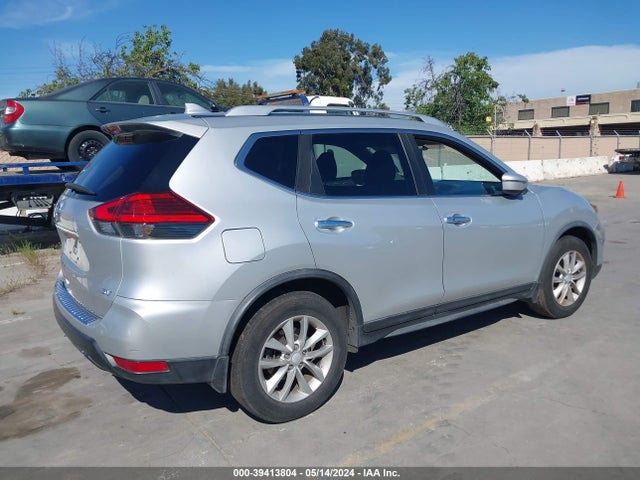 Nissan ROGUE SV 2017 JN8AT2MTXHW399153 Image 4