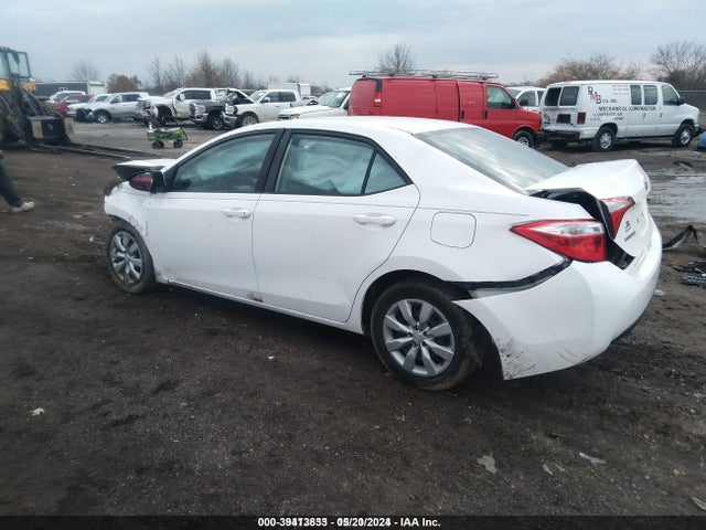 Toyota COROLLA LE 2015 5YFBURHE9FP232306 Image 3