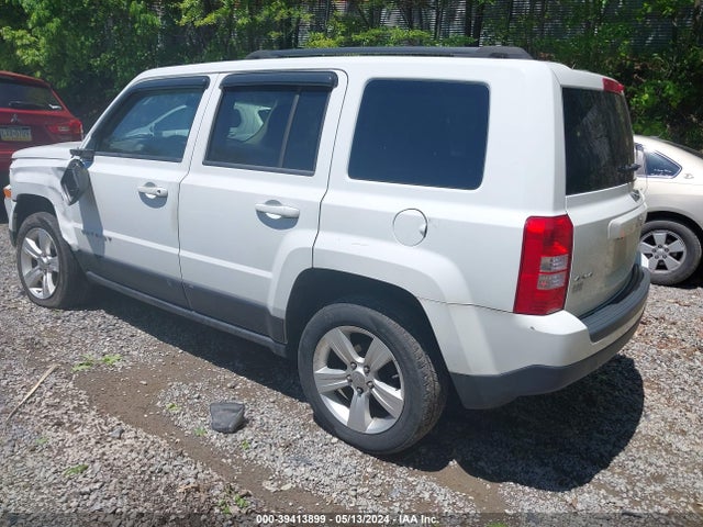 Jeep Patriot Latitude 2015 1C4NJRFB2FD395249 Image 3