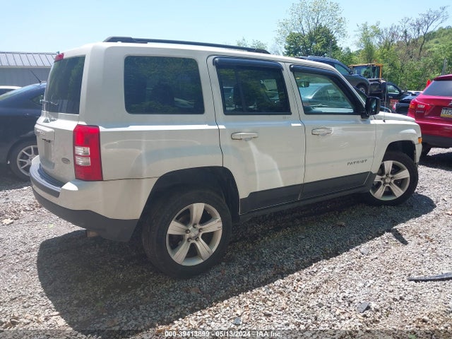 Jeep Patriot Latitude 2015 1C4NJRFB2FD395249 Image 4