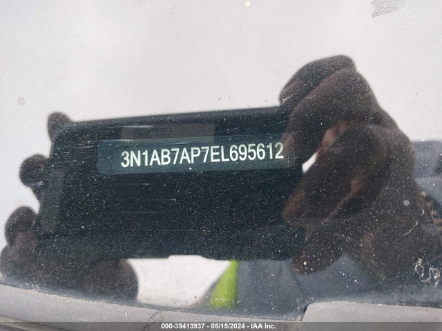 Nissan SENTRA S 2014 3N1AB7AP7EL695612 Image 9