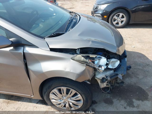 5NPDH4AE2GH734681 Hyundai ELANTRA SE