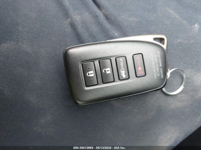 2T2HZMAA6NC258197 Lexus RX 350
