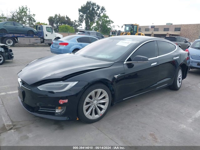 Tesla MODEL S 2018 5YJSA1E23JF248171 Image 2