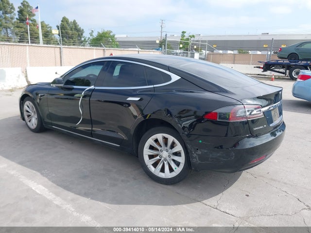 Tesla MODEL S 2018 5YJSA1E23JF248171 Image 3