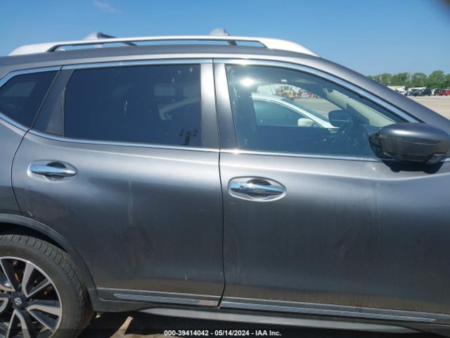 JN8AT2MV0JW354861 Nissan Rogue Sl