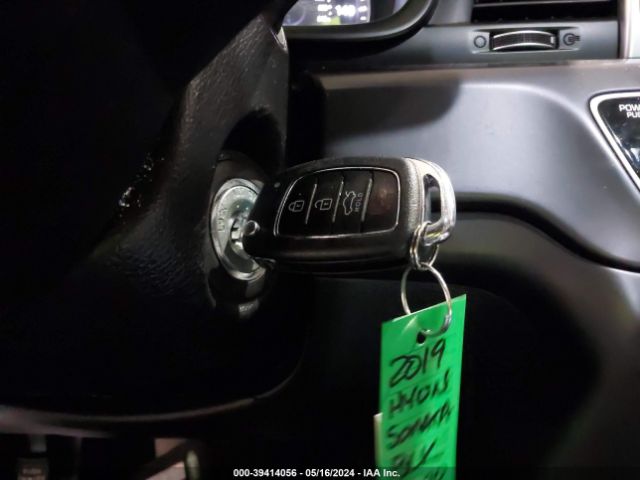5NPE24AF7KH743738 Hyundai SONATA SE