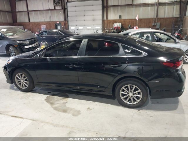 5NPE24AF7KH743738 Hyundai SONATA SE