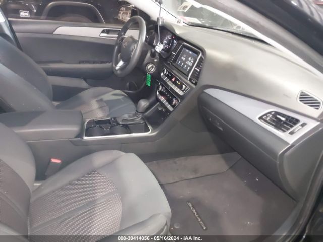 5NPE24AF7KH743738 Hyundai SONATA SE