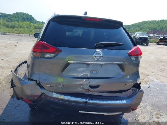 JN8AT2MVXJW327831 Nissan Rogue Sl