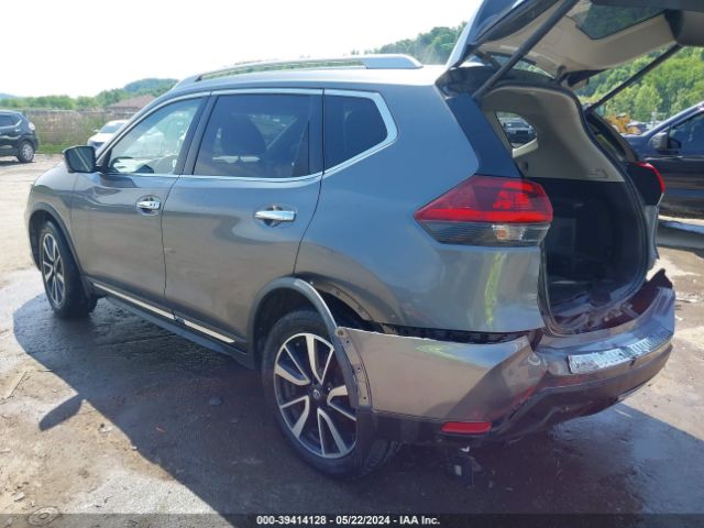 JN8AT2MVXJW327831 Nissan Rogue Sl