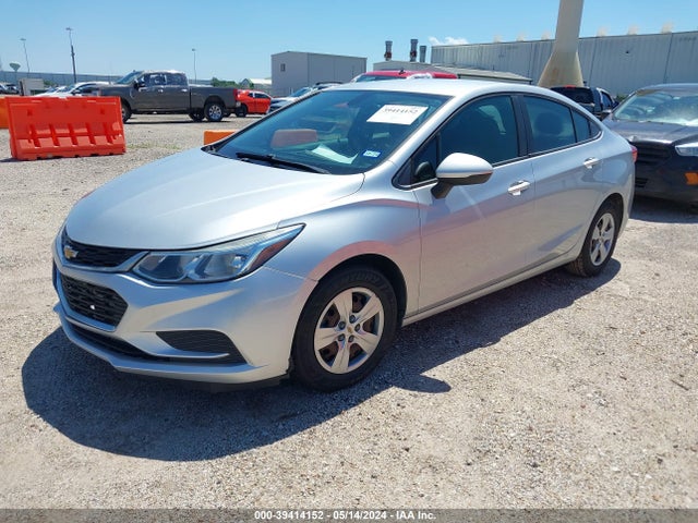 Chevrolet Cruze Ls Auto 2018 1G1BC5SM7J7148449 Image 2