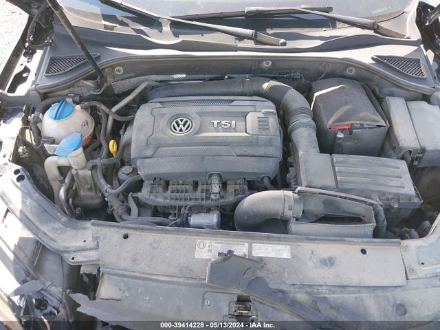 1VWBT7A33HC086042 Volkswagen Passat 1.8t Se