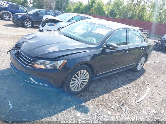1VWBT7A33HC086042 Volkswagen Passat 1.8t Se
