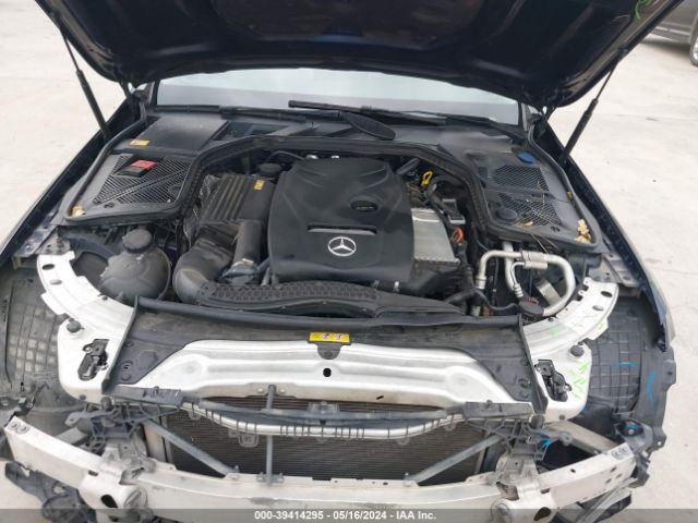 55SWF4JB2FU064937 Mercedes-Benz C 300 Luxury/sport