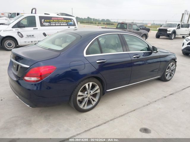 55SWF4JB2FU064937 Mercedes-Benz C 300 Luxury/sport