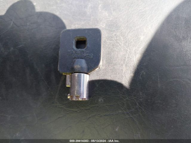 1998 HARLEY-DAVIDSON FLSTC 1HD1BJL41WY052104 Photo 10