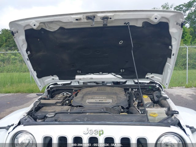 1C4BJWEG6HL523760 Jeep Wrangler Unlimited Sahara 4x4