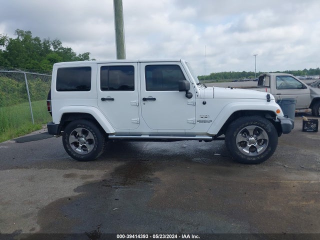 1C4BJWEG6HL523760 Jeep Wrangler Unlimited Sahara 4x4