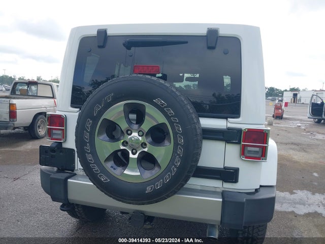 1C4BJWEG6HL523760 Jeep Wrangler Unlimited Sahara 4x4