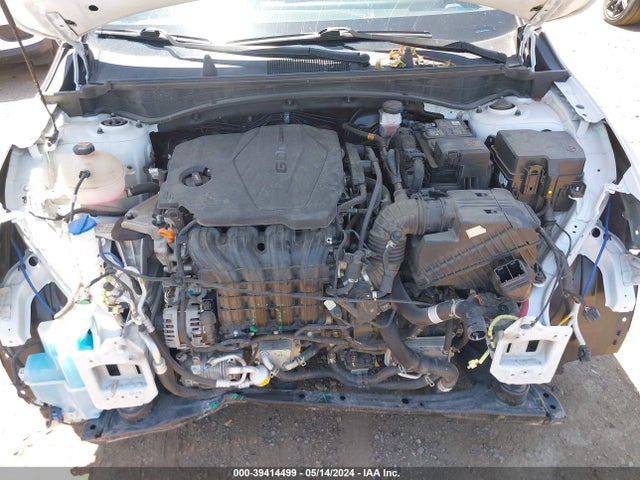 5XYK7CAF8PG013978 KIA Sportage X-pro