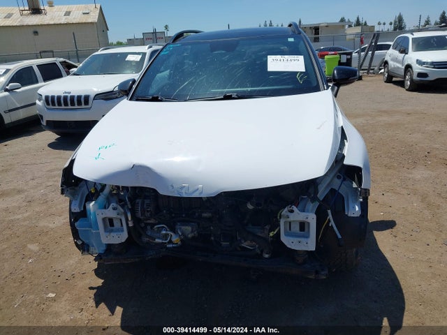 5XYK7CAF8PG013978 KIA Sportage X-pro