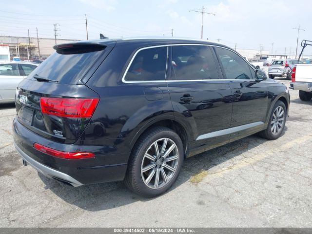 2018 AUDI Q7 WA1LAAF79JD030980 Photo 3