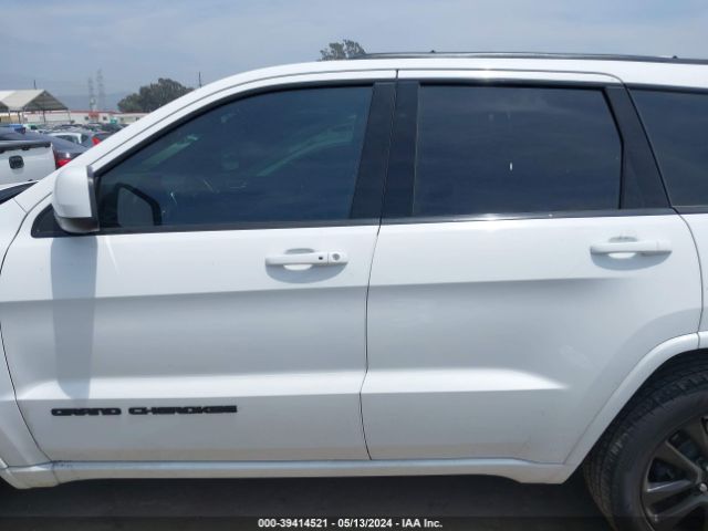 1C4RJFAG2JC122796 Jeep Grand Cherokee Altitude 4x4