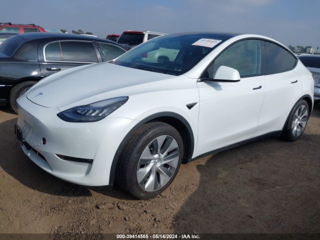 5YJYGDED6MF163275 Tesla Model Y Standard Range Rear-wheel Drive
