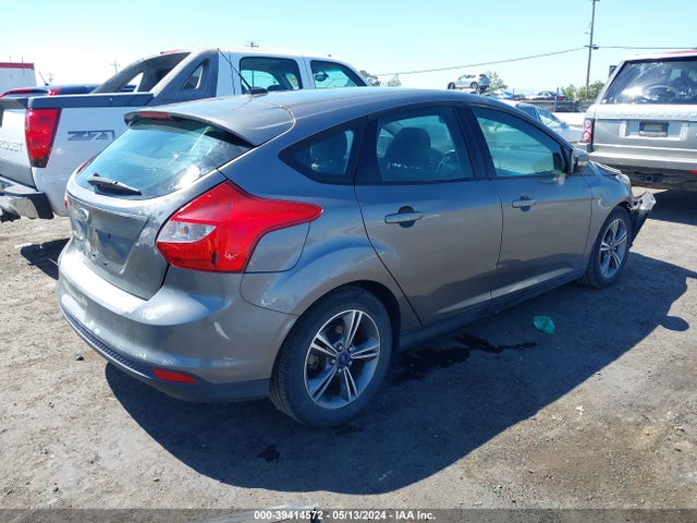 Ford FOCUS SE 2014 1FADP3K24EL461419 Image 4